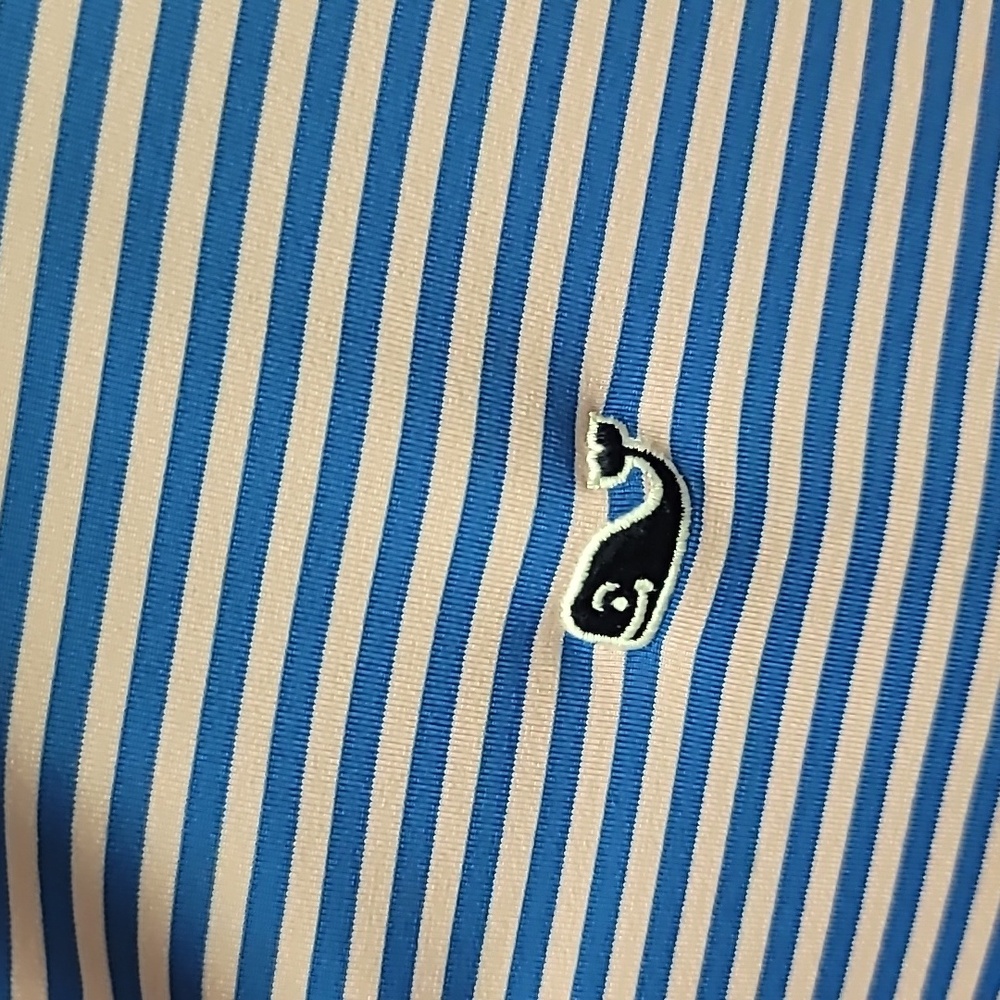 Vineyard Vines Performance - image 2